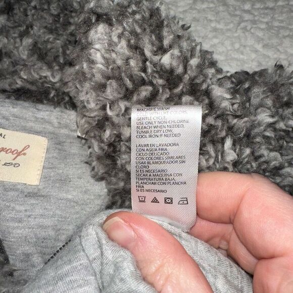 Original Weatherproof Gray Sherpa Cozy Quarter Zip Sweater Small EUC - Picture 8 of 11